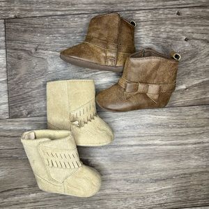 0-3 months set of 2 booties